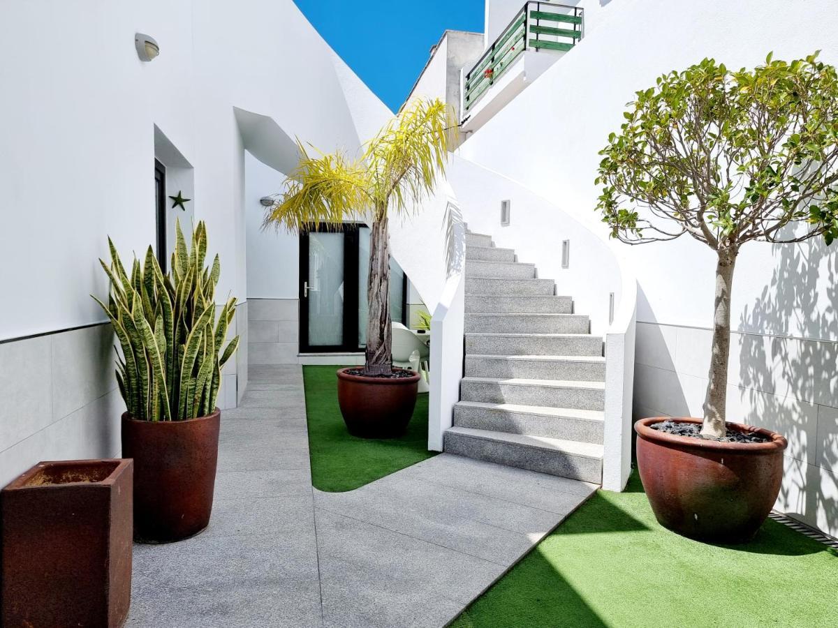Apartamentos El Arrecife 콘일데라프론테라 외부 사진