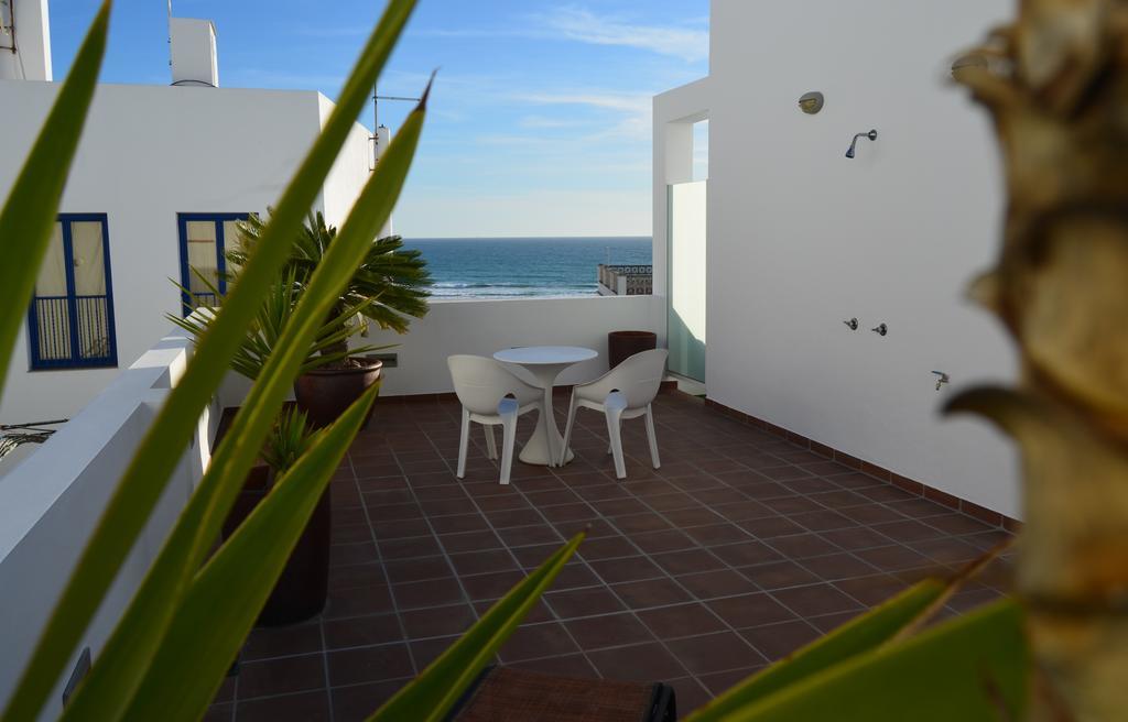 Apartamentos El Arrecife 콘일데라프론테라 외부 사진